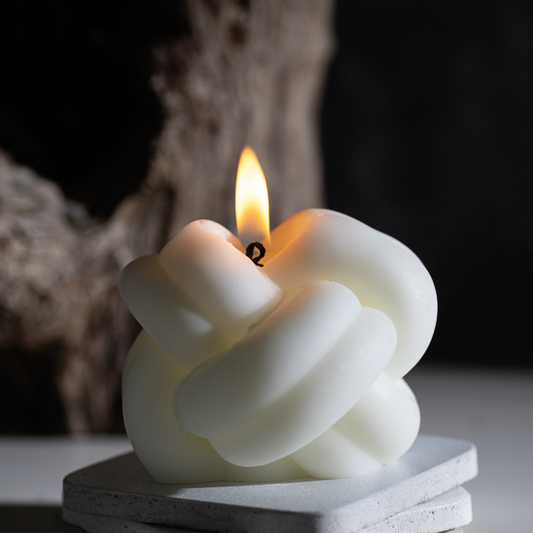 Knot Candle
